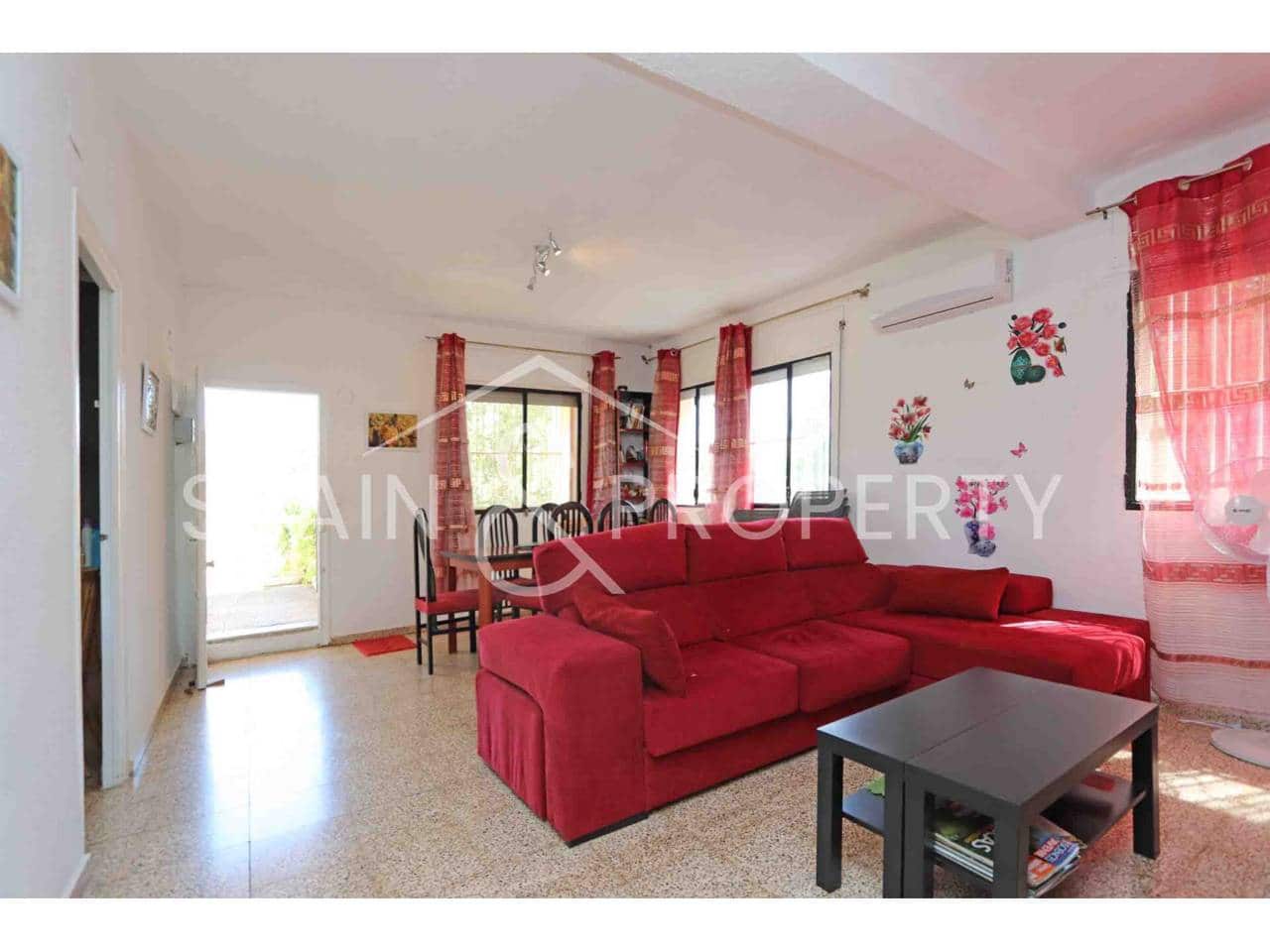 3 bedroom Villa for sale in Macastre with pool garage € 148,000 (Ref