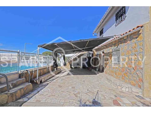 5 soveværelse Villa til salg i Montserrat med swimmingpool - € 185.000 (Ref: 8821548)