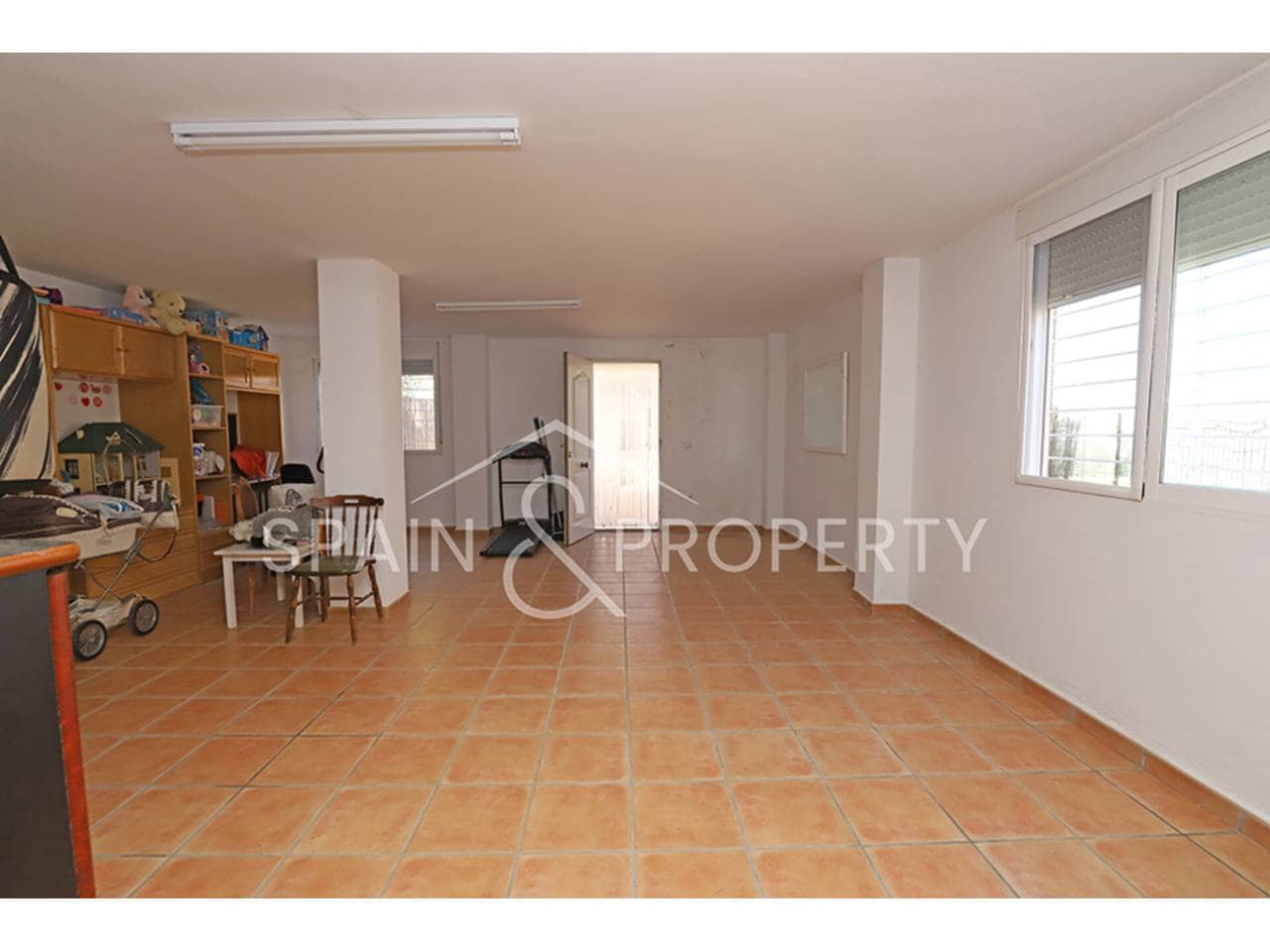 3 soveværelse Villa til salg i Montserrat med swimmingpool - € 280.000 (Ref: 8896101)