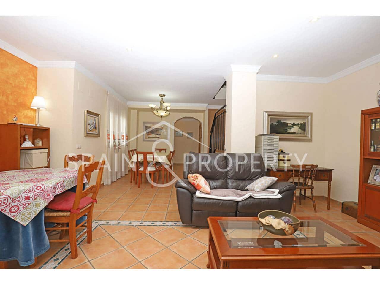 3 soveværelse Villa til salg i Montserrat med swimmingpool - € 280.000 (Ref: 8896101)