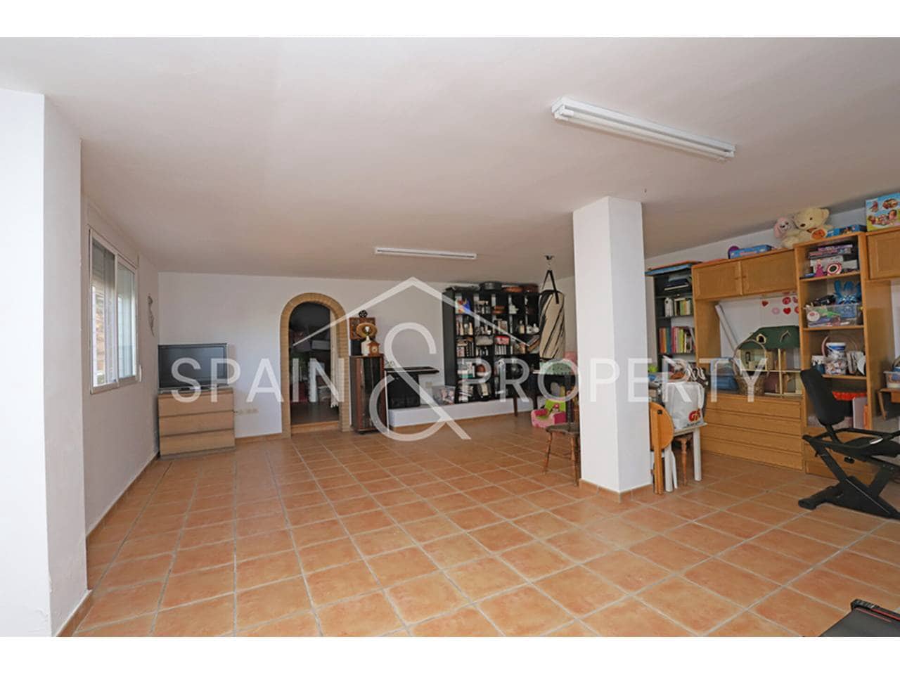 3 soveværelse Villa til salg i Montserrat med swimmingpool - € 280.000 (Ref: 8896101)