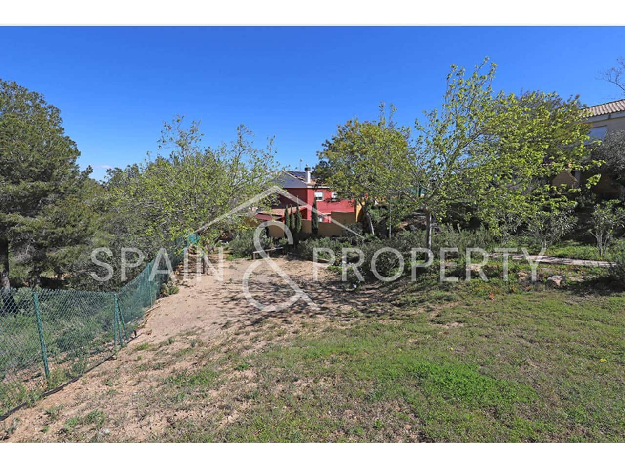 3 soveværelse Villa til salg i Montserrat med swimmingpool - € 280.000 (Ref: 8896101)