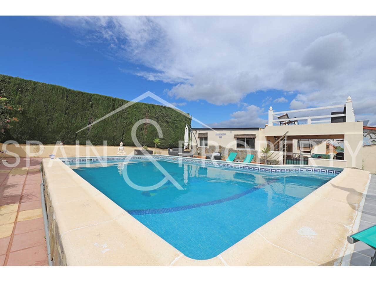 6 chambre Villa/Maison à vendre à Turis avec piscine garage - 329 950 € (Ref: 8938323)