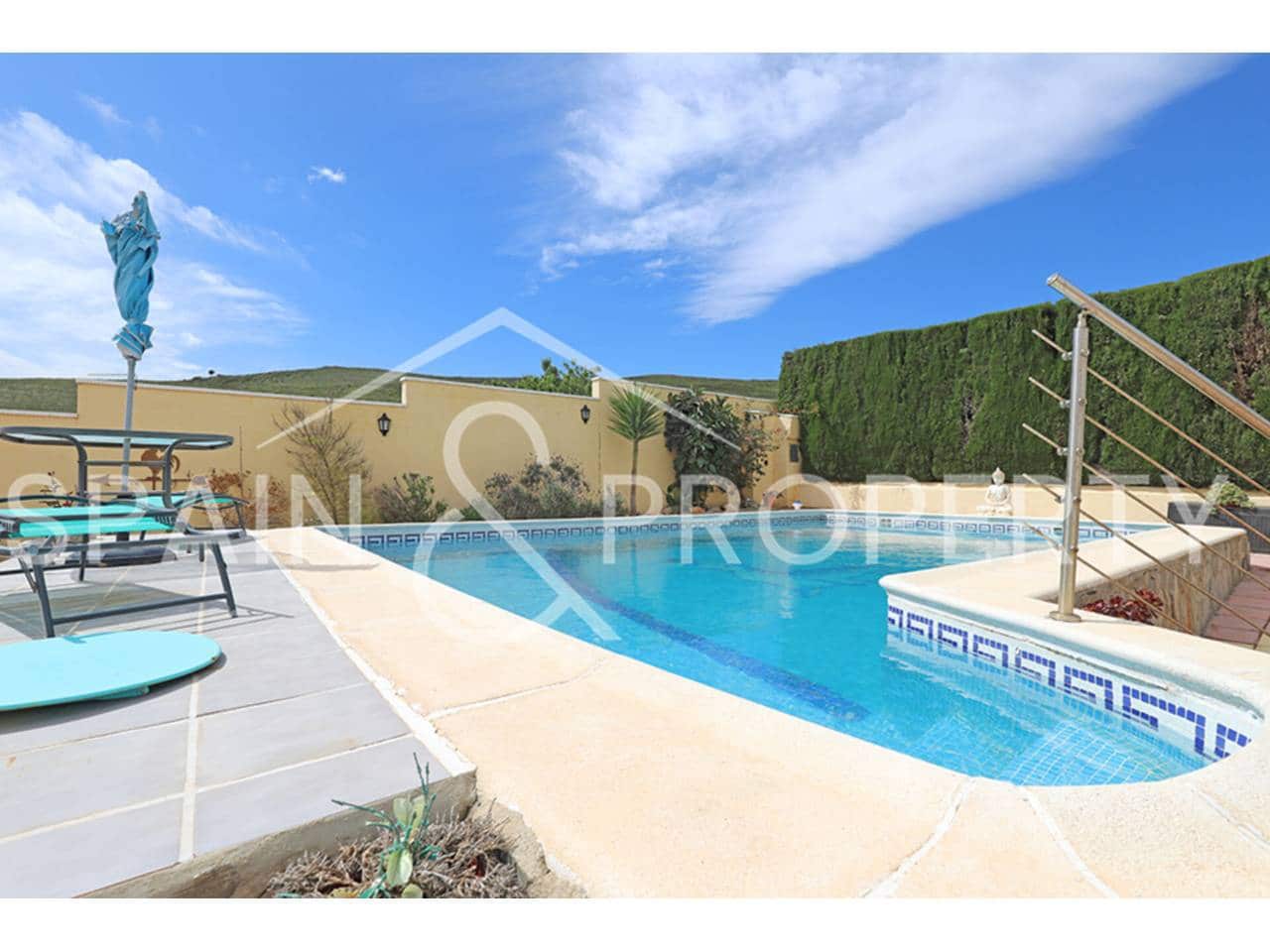 6 chambre Villa/Maison à vendre à Turis avec piscine garage - 329 950 € (Ref: 8938323)