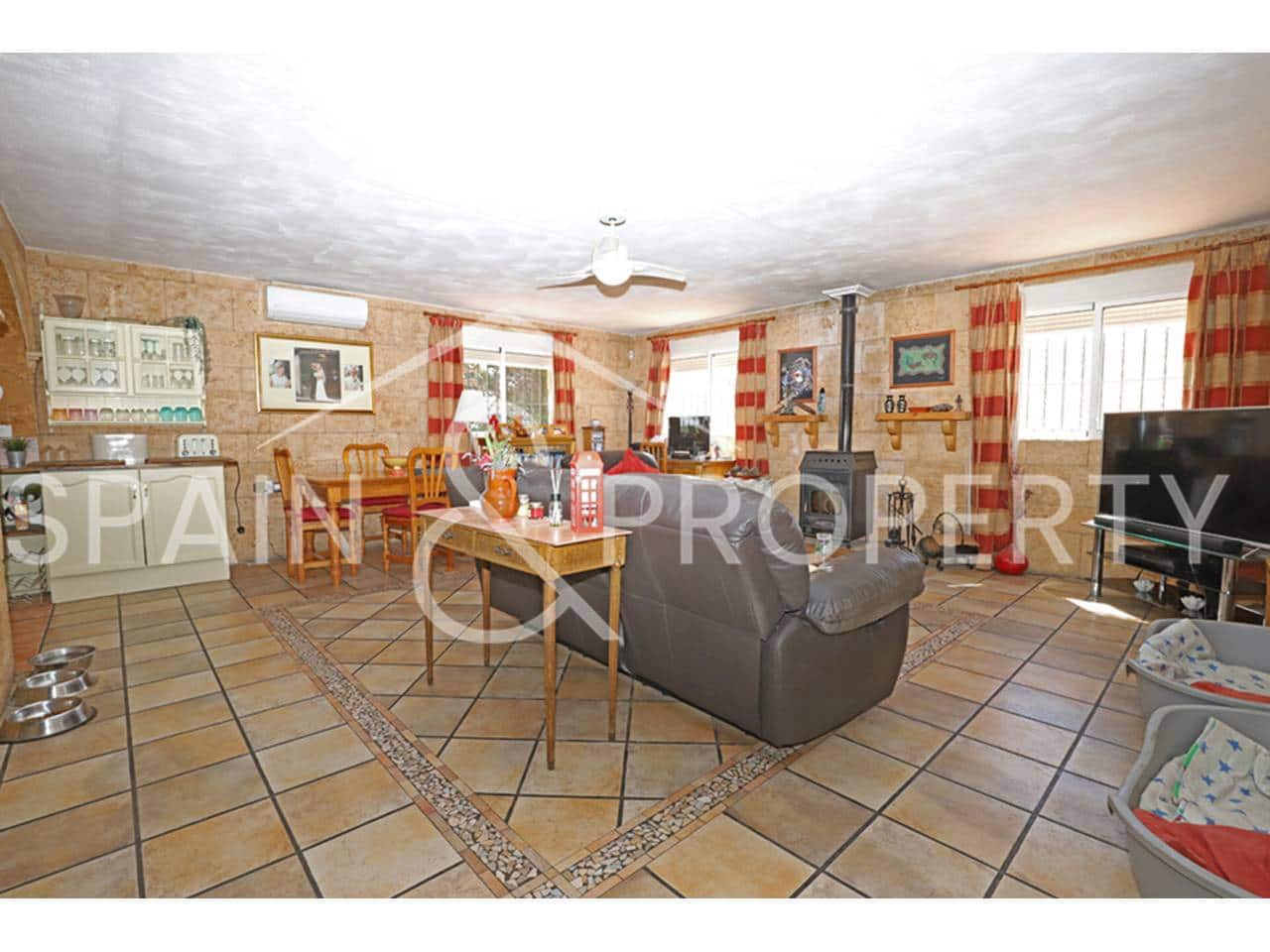 6 chambre Villa/Maison à vendre à Turis avec piscine garage - 329 950 € (Ref: 8938323)