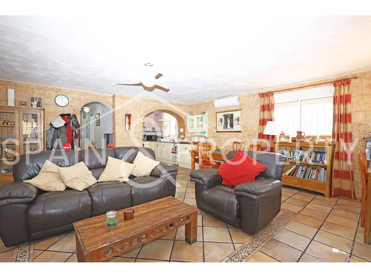 6 chambre Villa/Maison à vendre à Turis avec piscine garage - 329 950 € (Ref: 8938323)