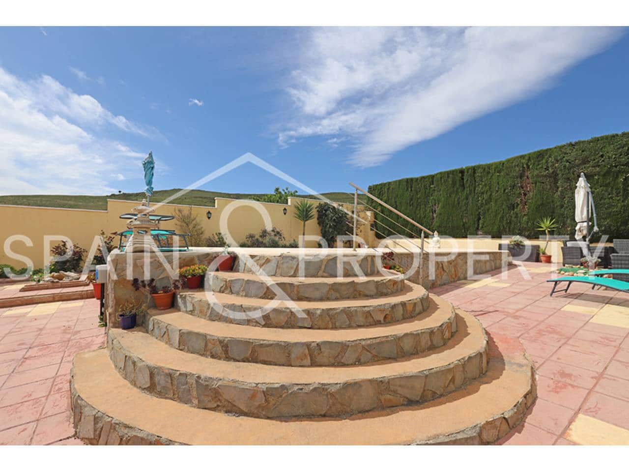 6 chambre Villa/Maison à vendre à Turis avec piscine garage - 329 950 € (Ref: 8938323)