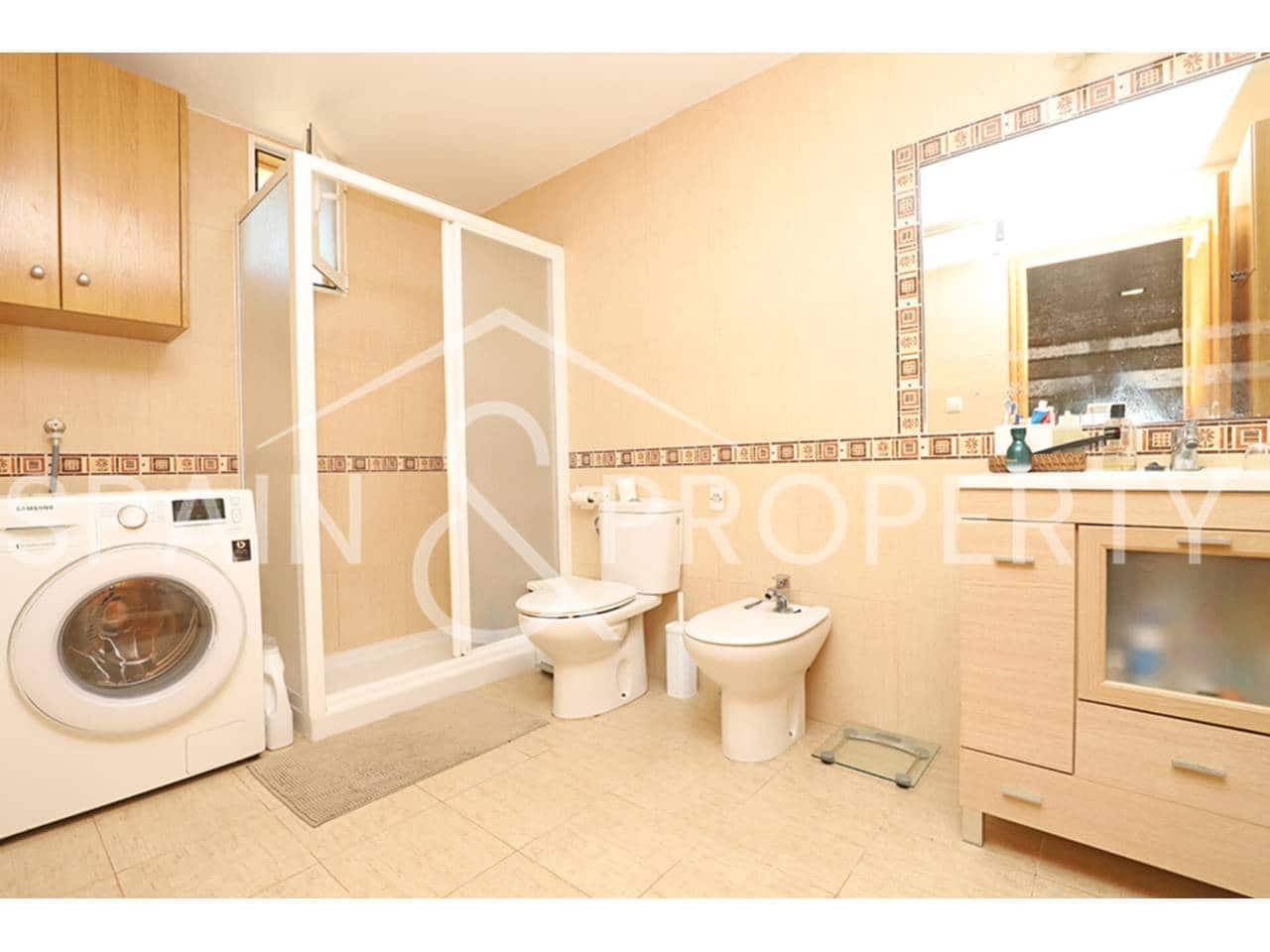 3 soveværelse Villa til salg i Montserrat med swimmingpool garage - € 220.000 (Ref: 9036252)