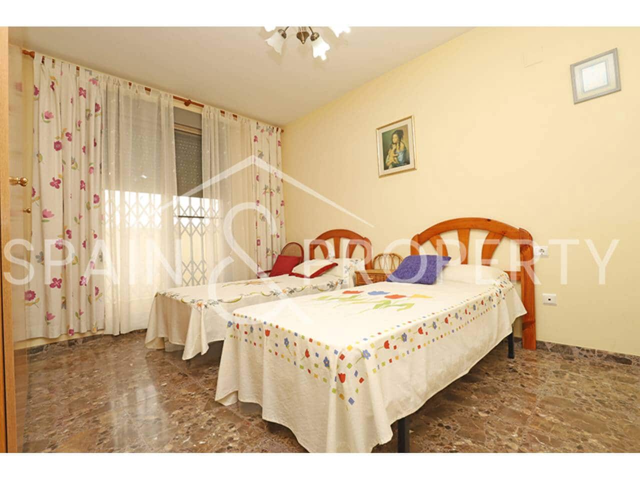 3 soveværelse Lejlighed til salg i Montserrat med garage - € 185.000 (Ref: 9206164)