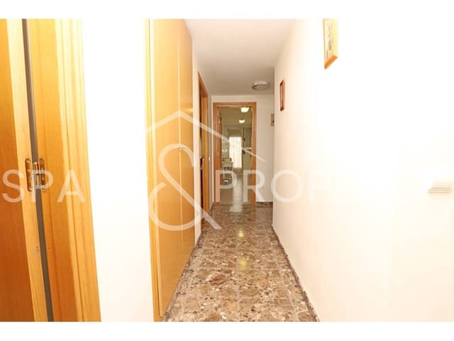 3 makuuhuone Asunto myytävänä paikassa Montserrat mukana 
autotalli - 185 000 € (Ref: 9206164)