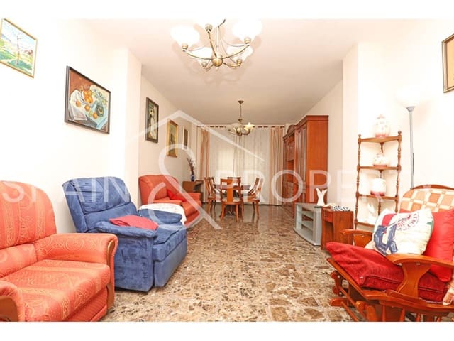 3 makuuhuone Asunto myytävänä paikassa Montserrat mukana 
autotalli - 185 000 € (Ref: 9206164)