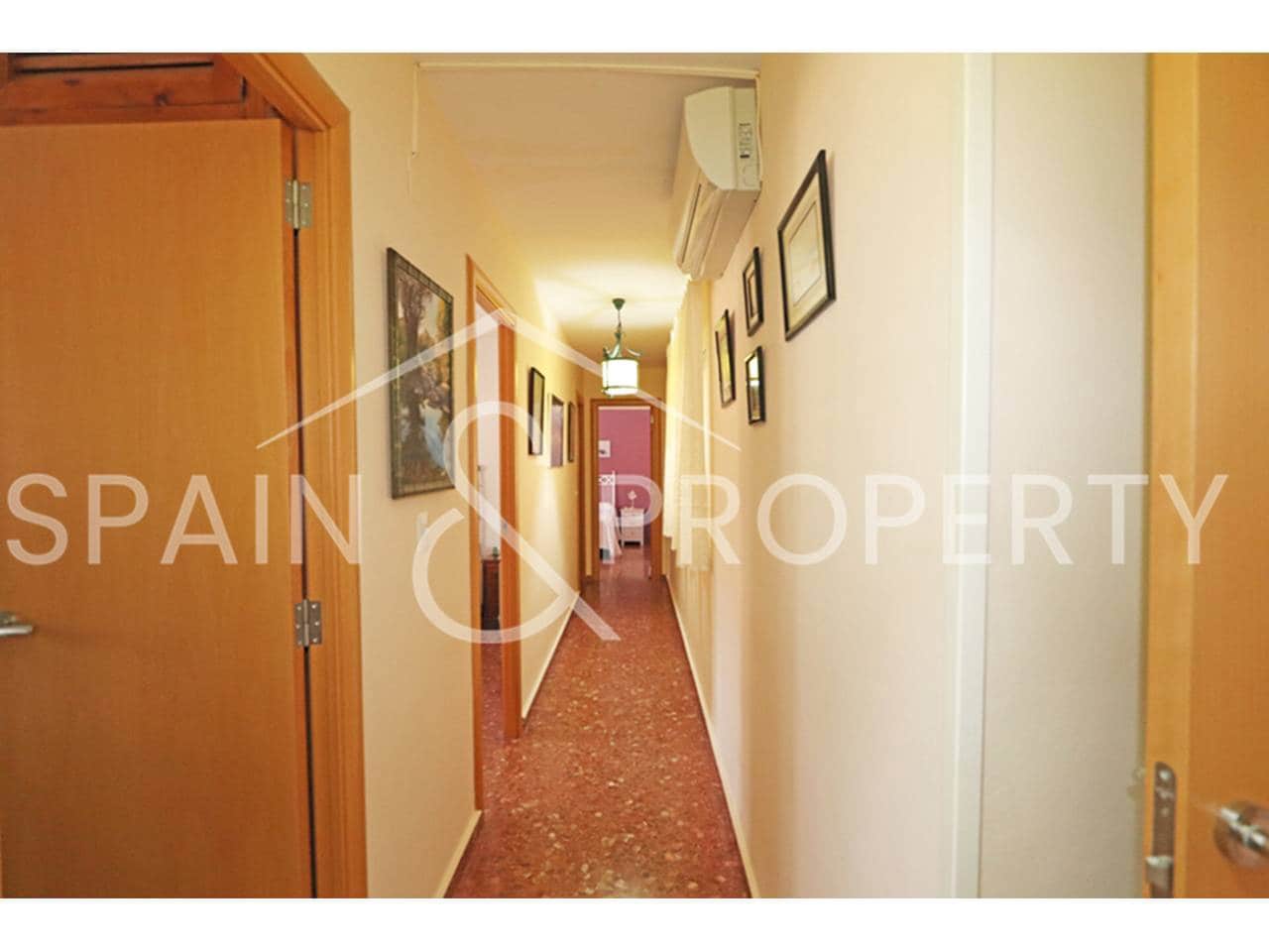 4 chambre Villa/Maison à vendre à Turis avec piscine garage - 315 000 € (Ref: 9208008)