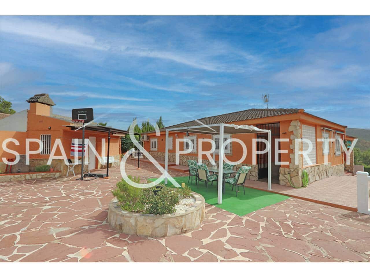 4 chambre Villa/Maison à vendre à Turis avec piscine garage - 315 000 € (Ref: 9208008)