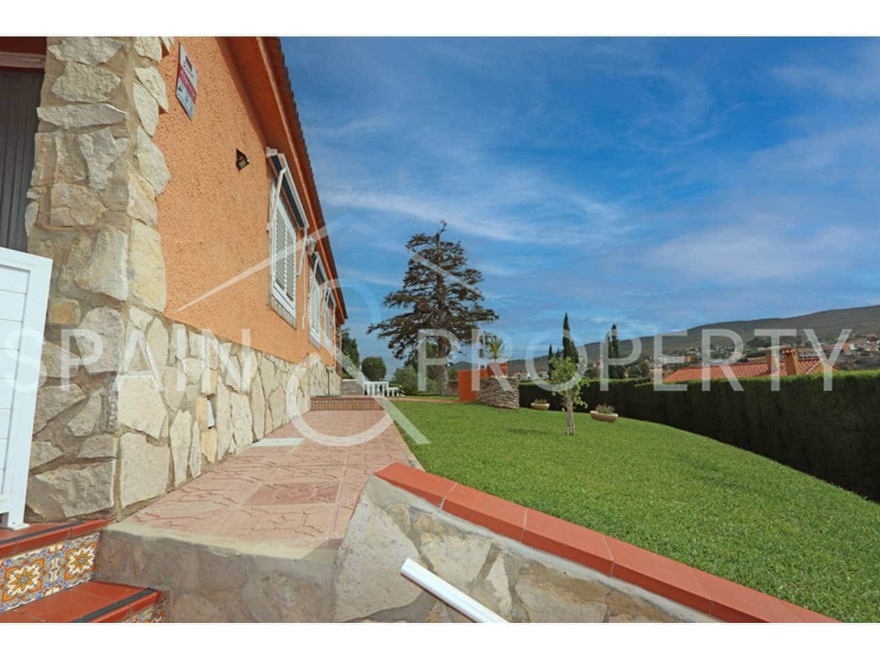 4 chambre Villa/Maison à vendre à Turis avec piscine garage - 315 000 € (Ref: 9208008)