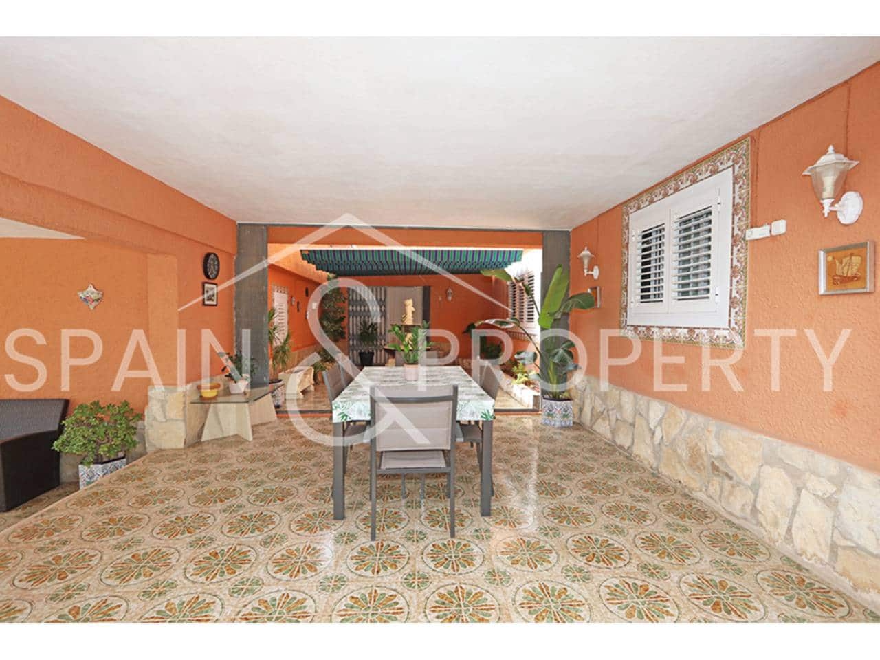 4 chambre Villa/Maison à vendre à Turis avec piscine garage - 315 000 € (Ref: 9208008)