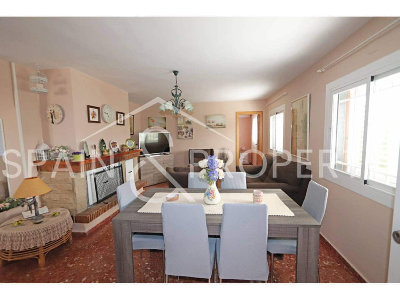 4 chambre Villa/Maison à vendre à Turis avec piscine garage - 315 000 € (Ref: 9208008)