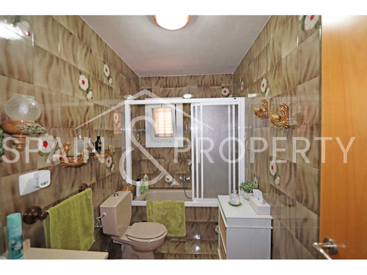 4 chambre Villa/Maison à vendre à Turis avec piscine garage - 315 000 € (Ref: 9208008)