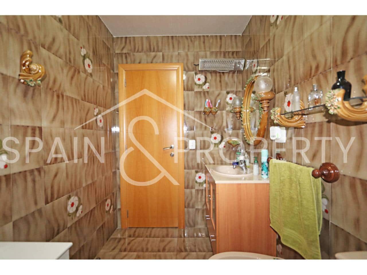 4 chambre Villa/Maison à vendre à Turis avec piscine garage - 315 000 € (Ref: 9208008)