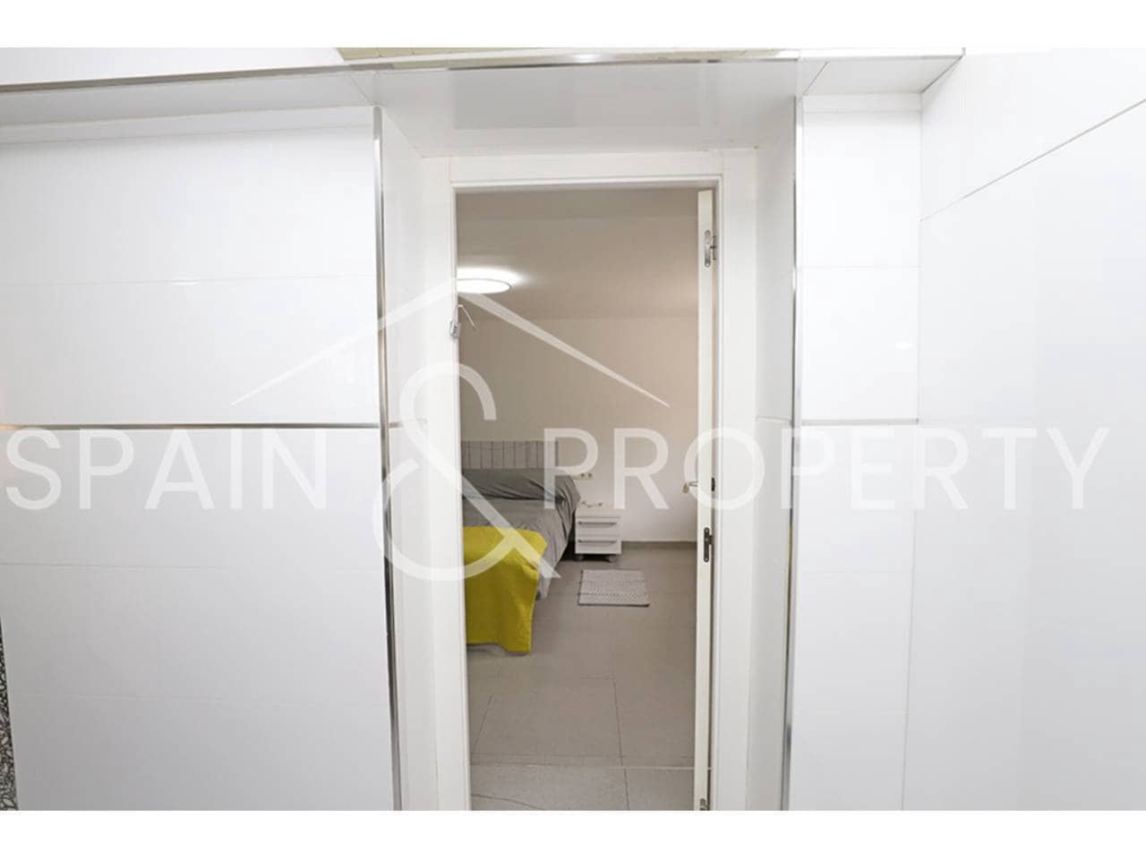 3 soveværelse Villa til salg i Montserrat med garage - € 380.000 (Ref: 9218565)