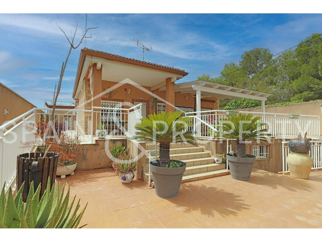 3 soveværelse Villa til salg i Montserrat med garage - € 380.000 (Ref: 9218565)