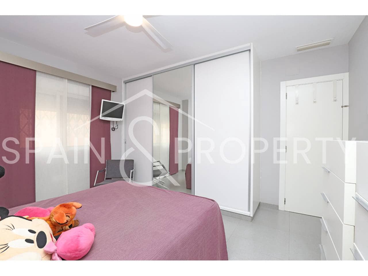 3 soveværelse Villa til salg i Montserrat med garage - € 380.000 (Ref: 9218565)