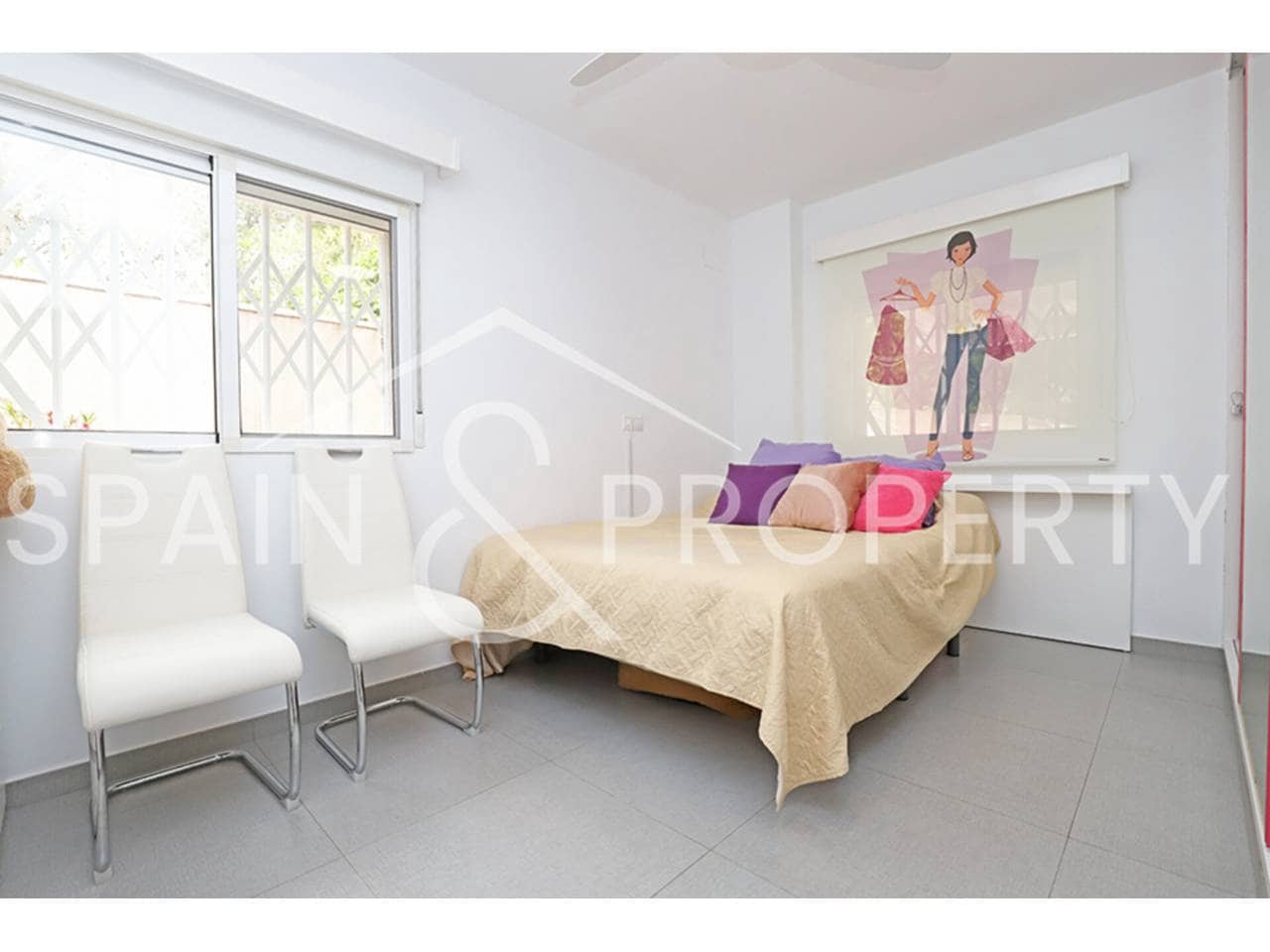 3 soveværelse Villa til salg i Montserrat med garage - € 380.000 (Ref: 9218565)