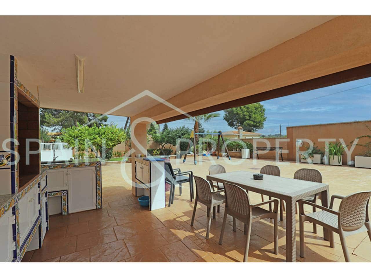 3 soveværelse Villa til salg i Montserrat med garage - € 380.000 (Ref: 9218565)