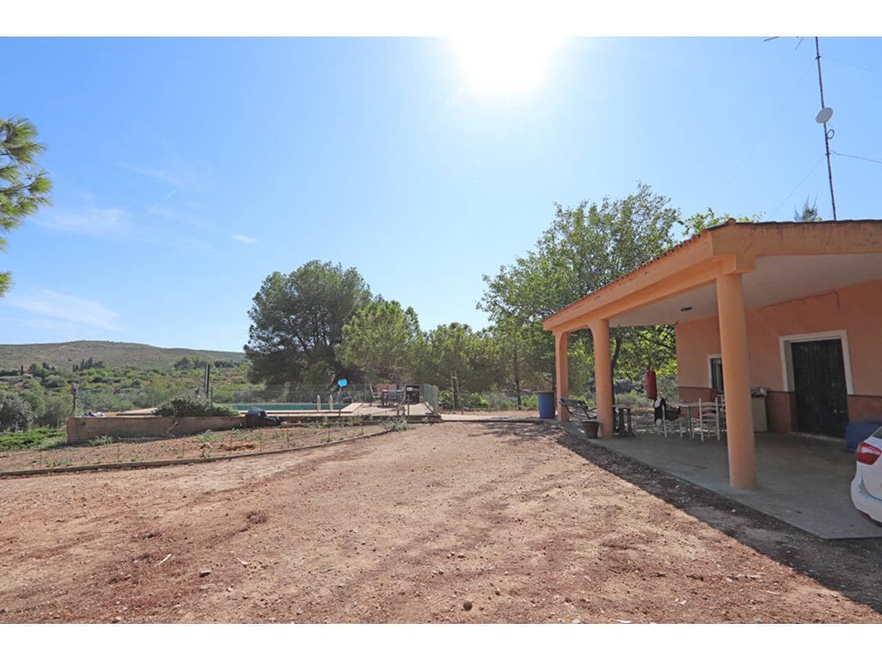 4 soverom Villa til salgs i Catadau med svømmebasseng garasje - € 139 000 (Ref: 9251710)