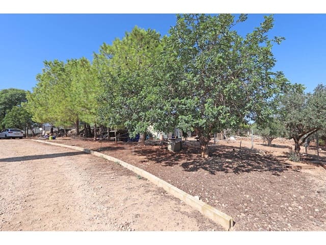 4 slaapkamer Villa te koop in Catadau met zwembad garage - € 139.000 (Ref: 9251710)