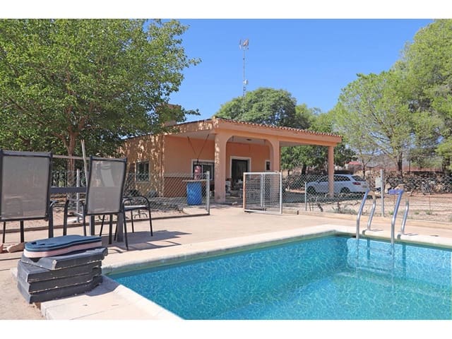 4 slaapkamer Villa te koop in Catadau met zwembad garage - € 139.000 (Ref: 9251710)