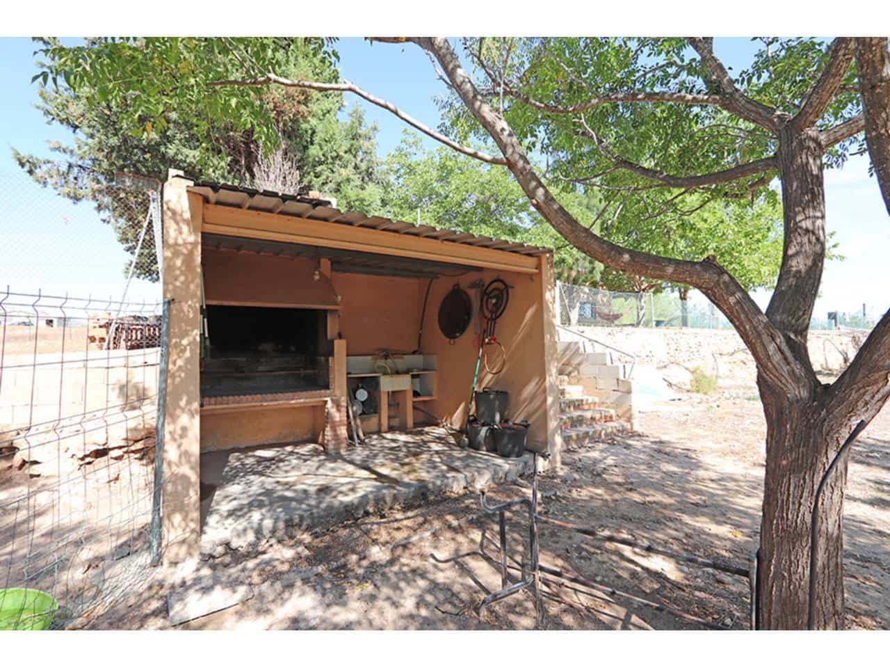 4 soverom Villa til salgs i Catadau med svømmebasseng garasje - € 139 000 (Ref: 9251710)