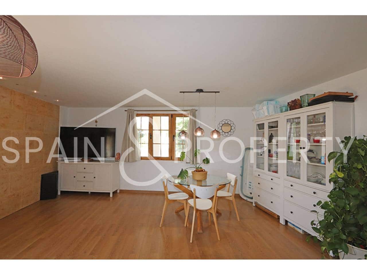 4 bedroom Villa for sale in Montroy with pool garage - € 249,900 (Ref: 9280664)