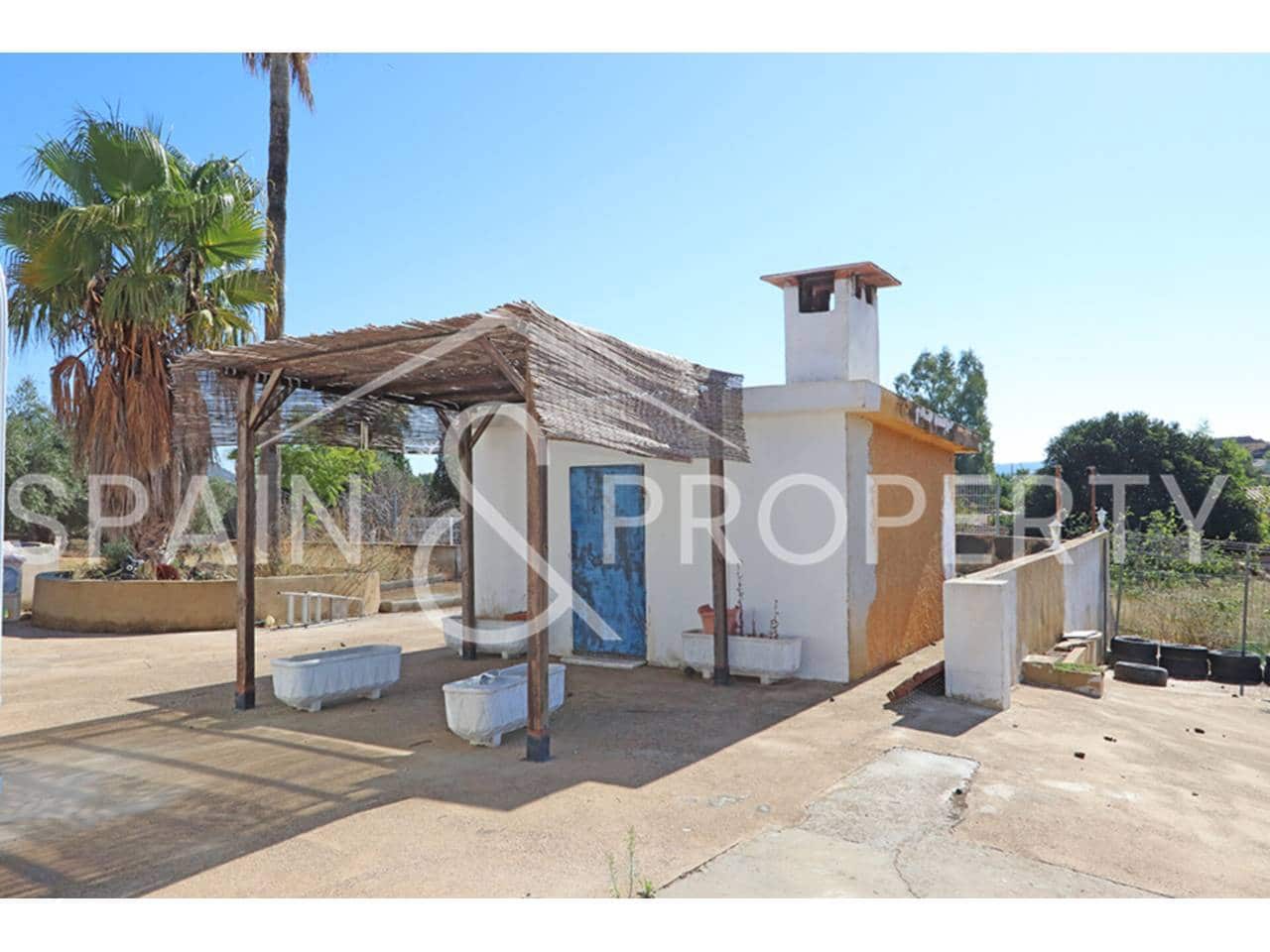 4 bedroom Villa for sale in Montroy with pool garage - € 249,900 (Ref: 9280664)