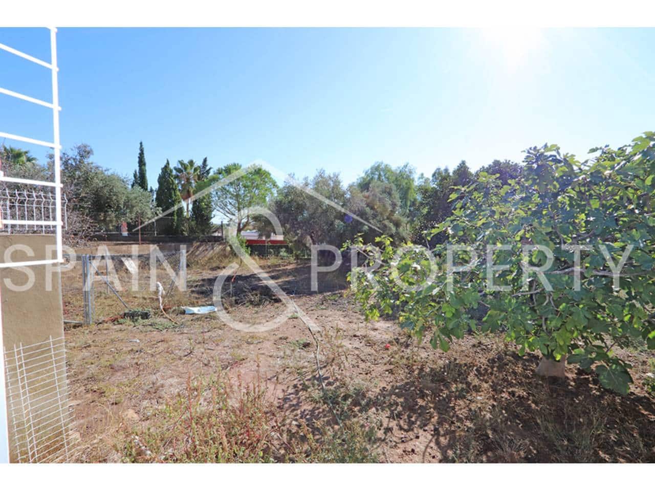 4 bedroom Villa for sale in Montroy with pool garage - € 249,900 (Ref: 9280664)