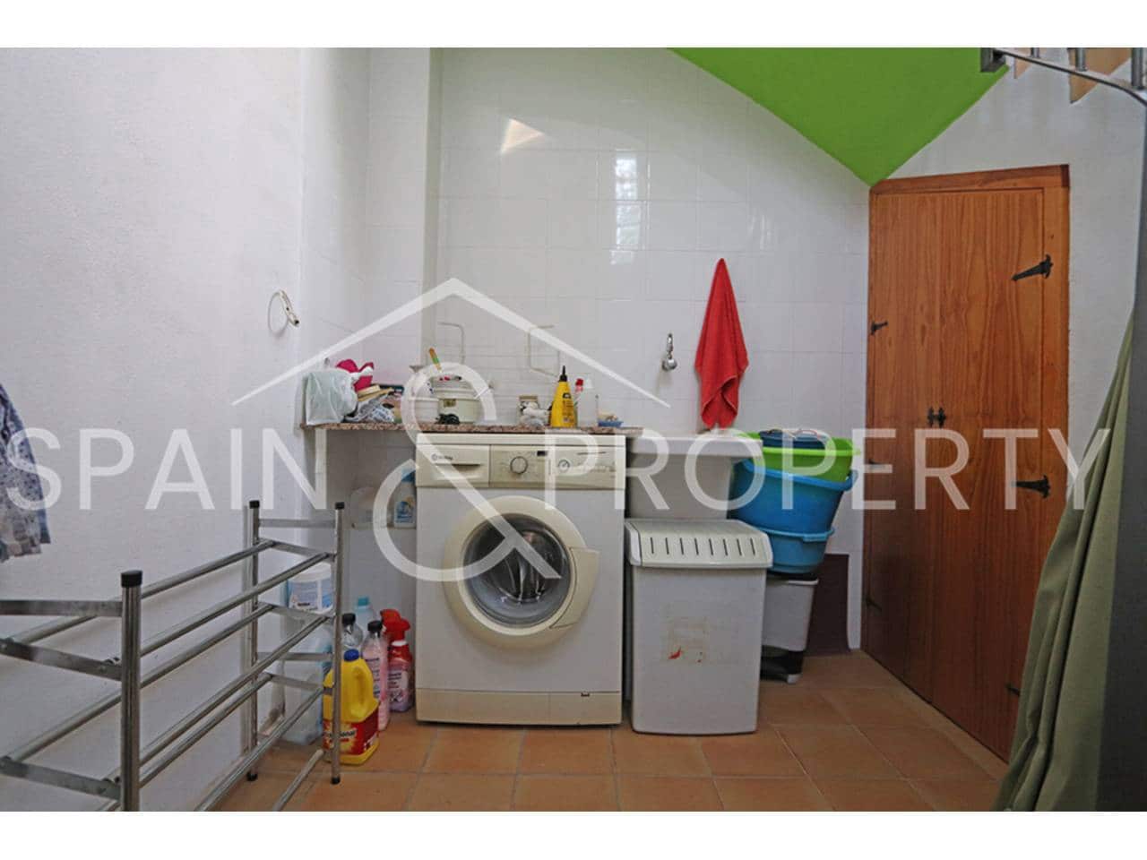 6 soveværelse Villa til salg i Montroy med swimmingpool garage - € 319.000 (Ref: 9293930)