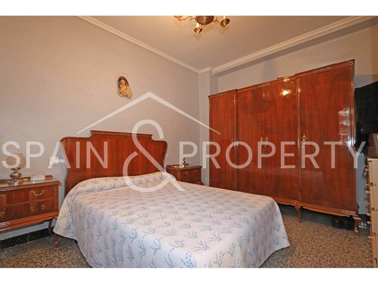 5 Zimmer Haus zu verkaufen in Real mit Garage - 180.000 € (Ref: 9330217)