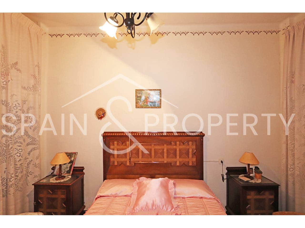 5 Zimmer Haus zu verkaufen in Real mit Garage - 180.000 € (Ref: 9330217)