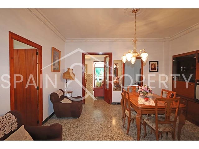 5 bedroom Townhouse for sale in Real with garage - € 180,000 (Ref: 9330217)