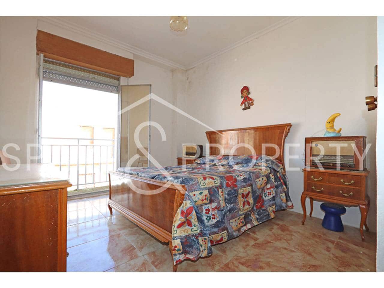 5 Zimmer Haus zu verkaufen in Real mit Garage - 180.000 € (Ref: 9330217)