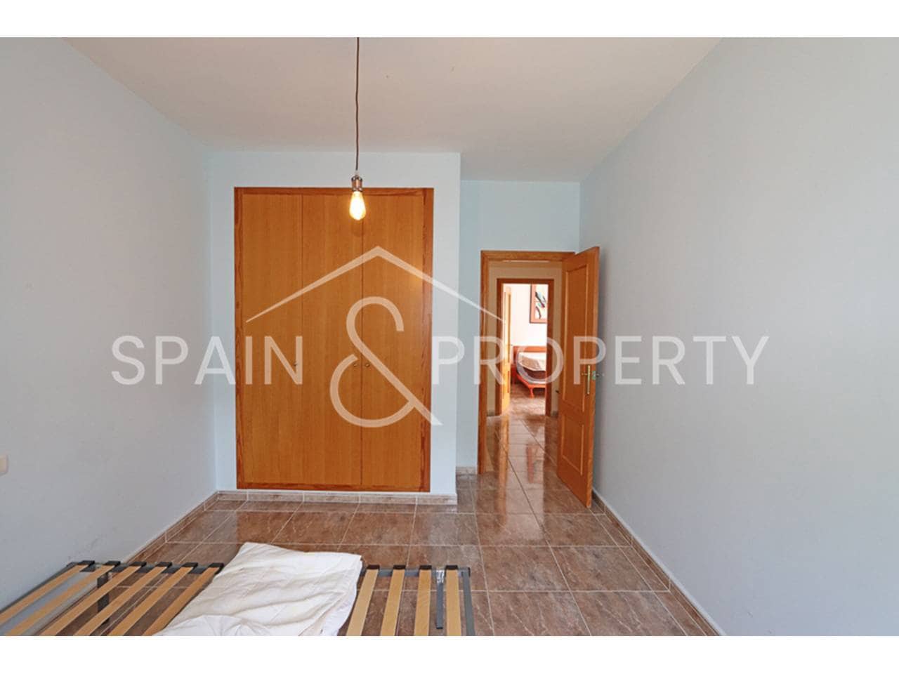 3 soverom Hus til salgs i Montroy med garasje - € 238 000 (Ref: 9340801)