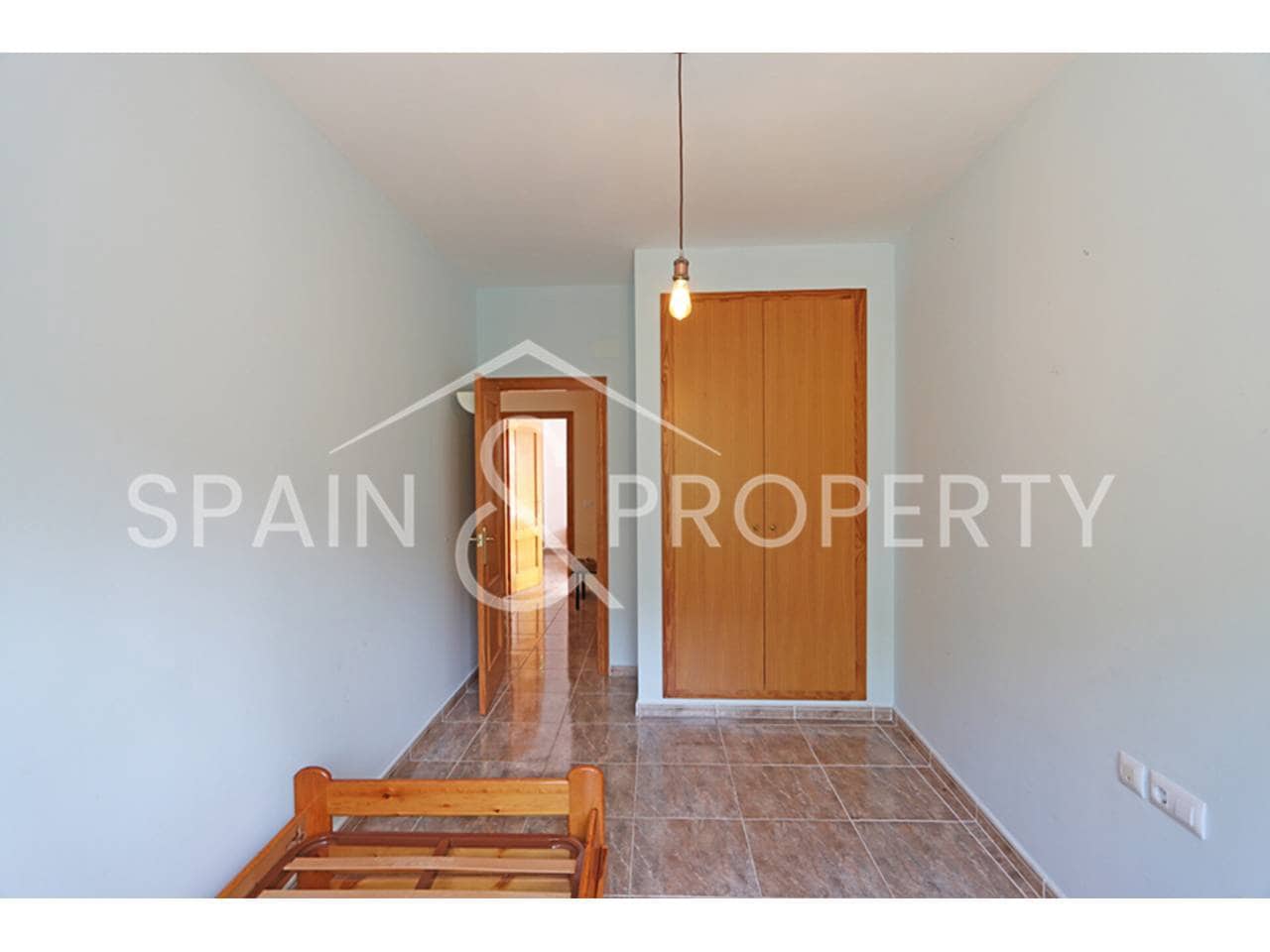 3 soverom Hus til salgs i Montroy med garasje - € 238 000 (Ref: 9340801)