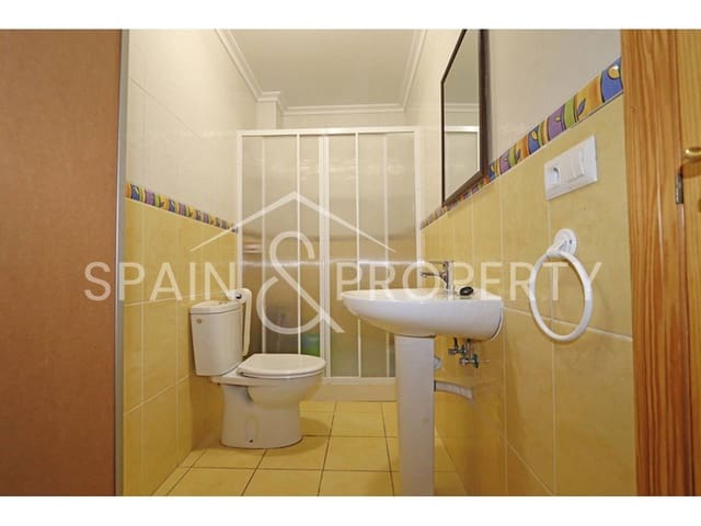 3 bedroom Townhouse for sale in Montroy with garage - € 238,000 (Ref: 9340801)