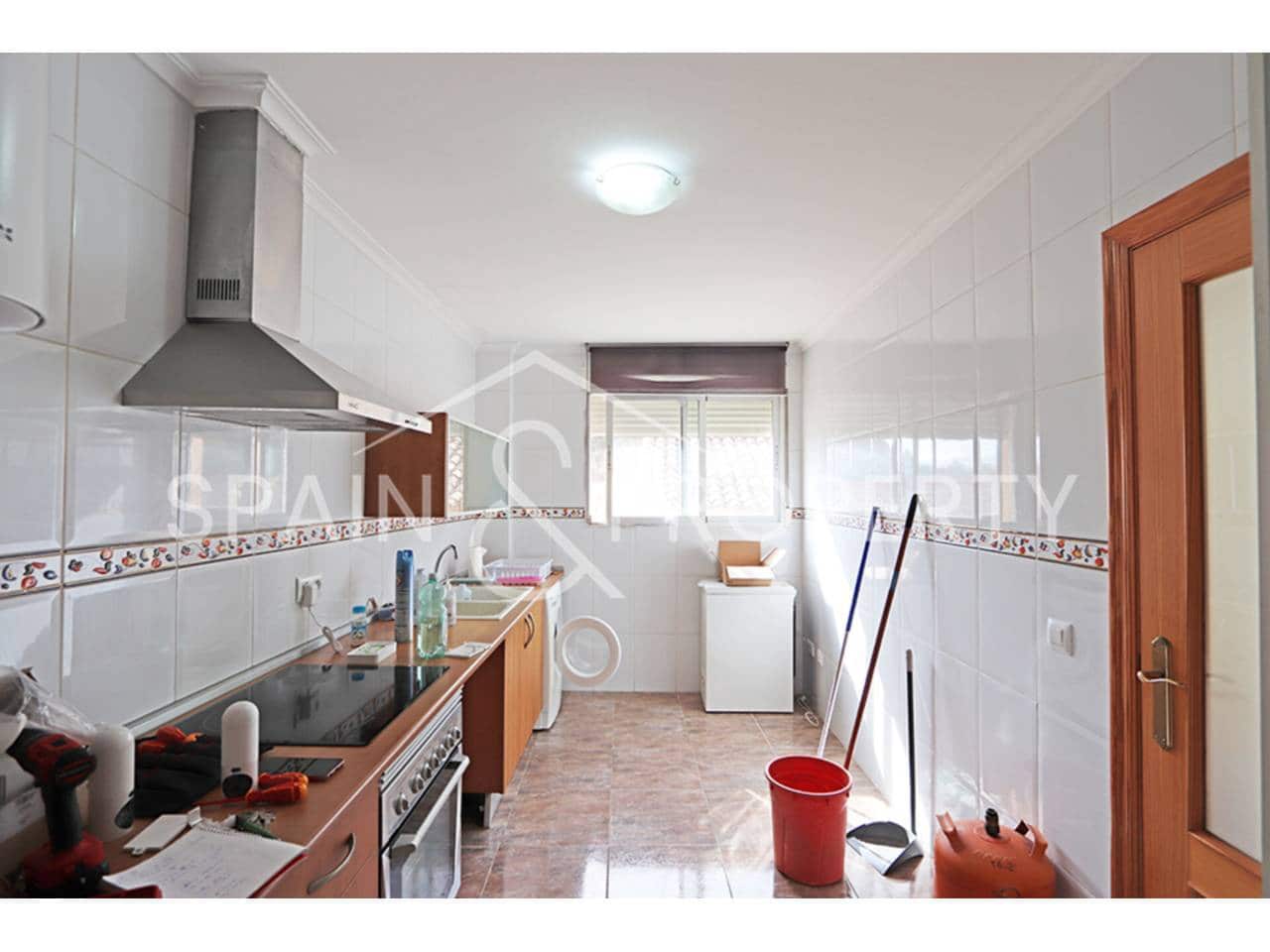 3 soverom Hus til salgs i Montroy med garasje - € 238 000 (Ref: 9340801)