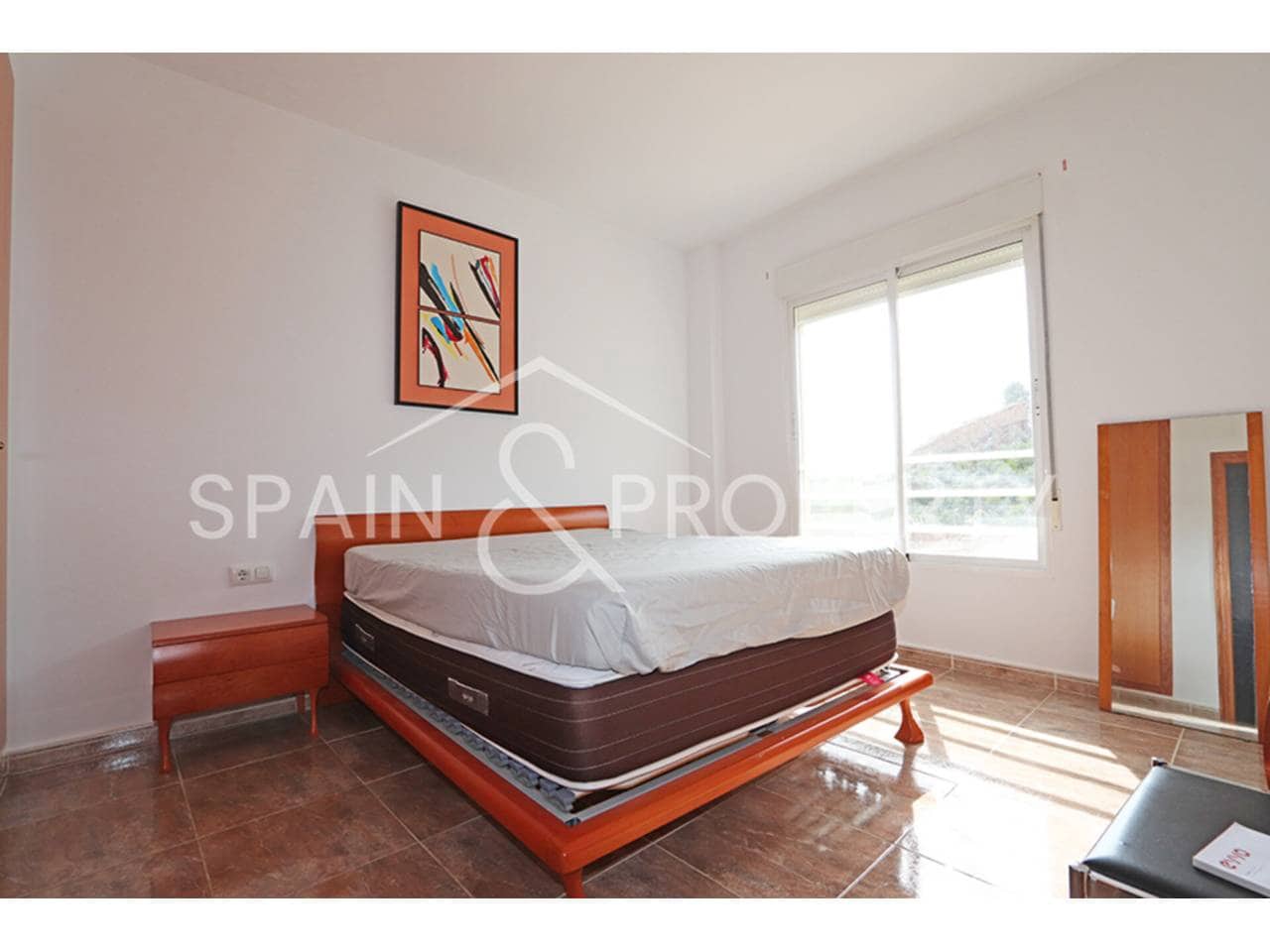 3 soverom Hus til salgs i Montroy med garasje - € 238 000 (Ref: 9340801)