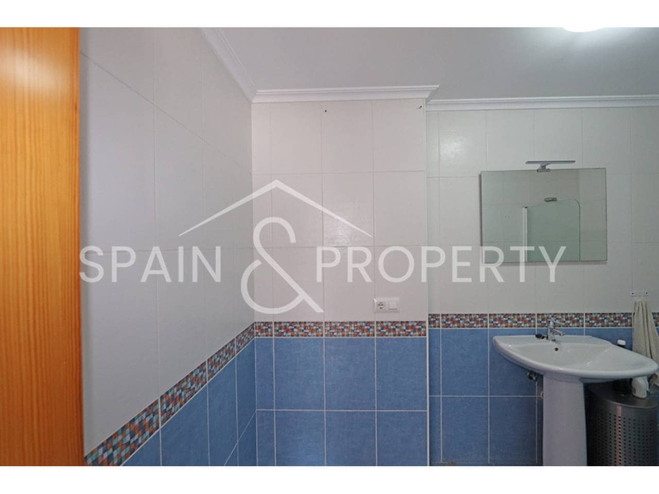 3 soverom Hus til salgs i Montroy med garasje - € 238 000 (Ref: 9340801)