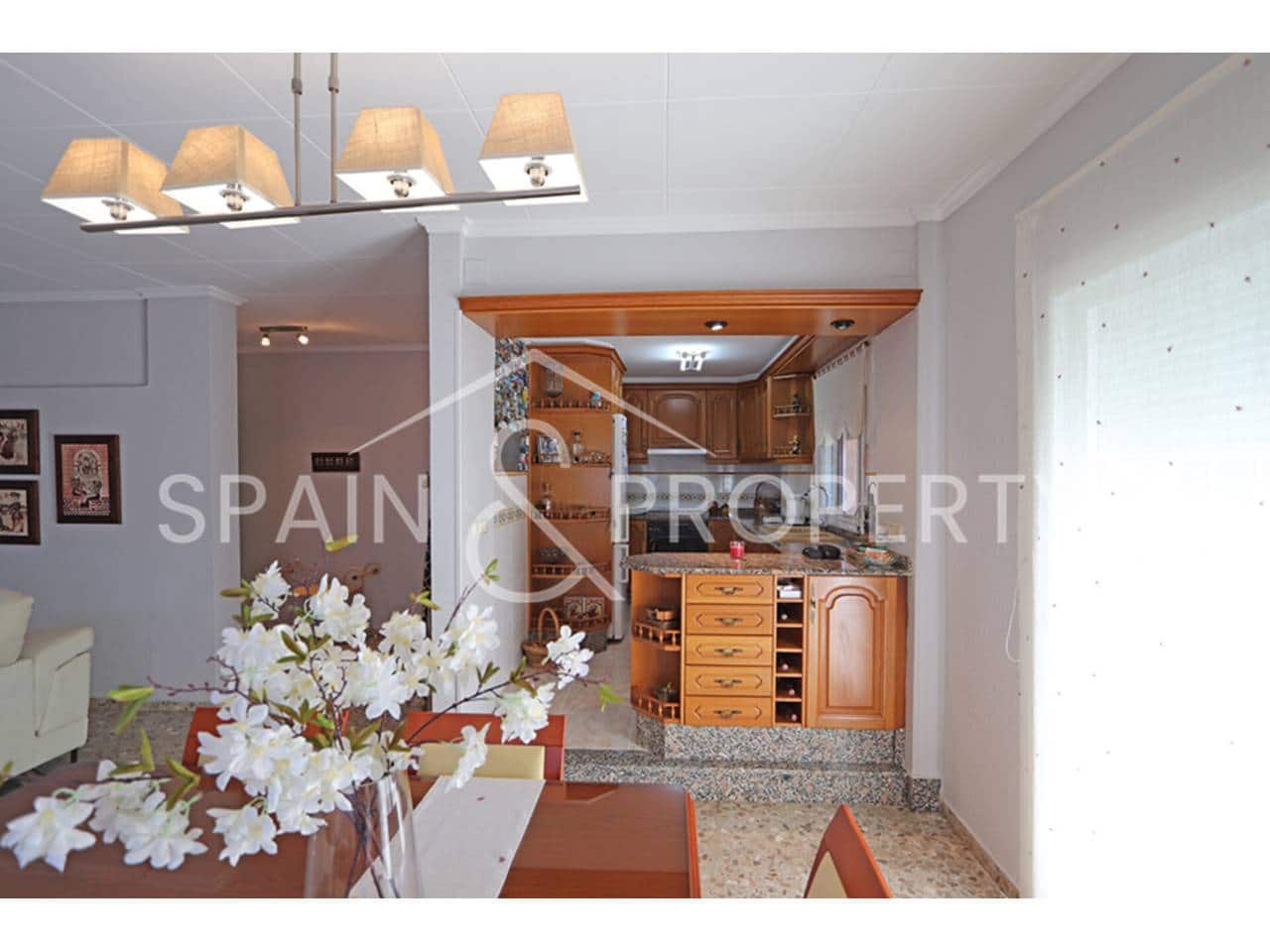 3 soveværelse Villa til salg i Montserrat med swimmingpool - € 349.000 (Ref: 9352975)