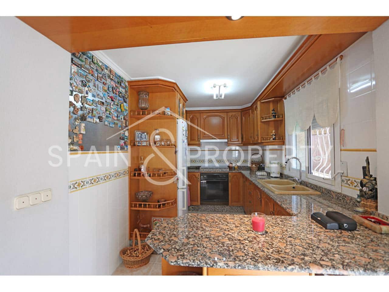 3 soveværelse Villa til salg i Montserrat med swimmingpool - € 349.000 (Ref: 9352975)