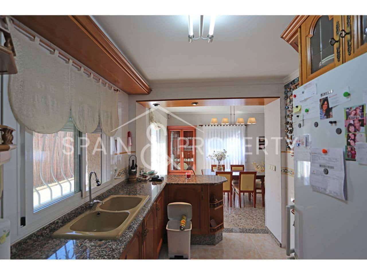 3 soveværelse Villa til salg i Montserrat med swimmingpool - € 349.000 (Ref: 9352975)