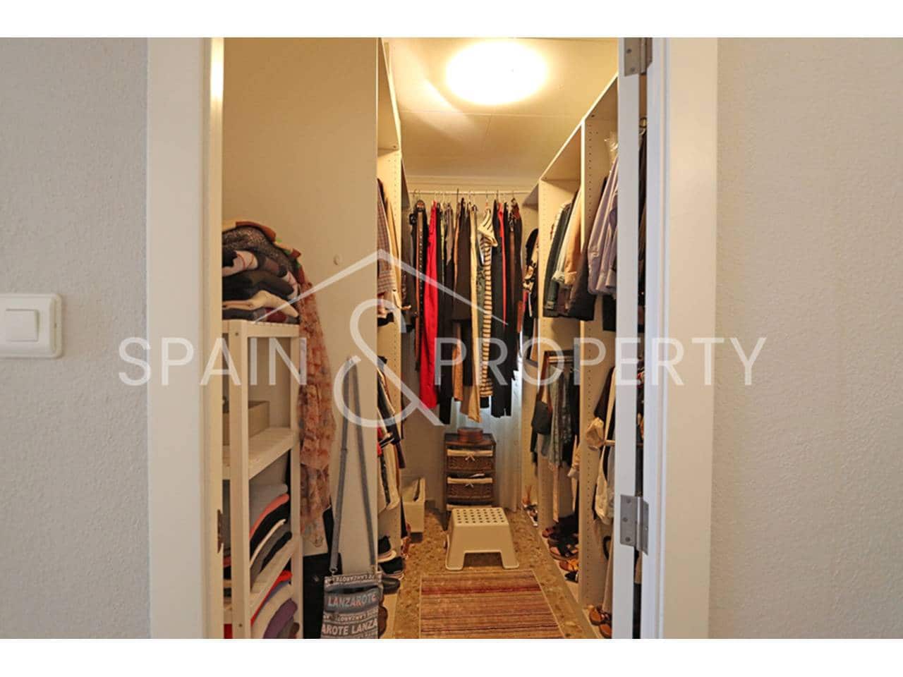 3 soveværelse Villa til salg i Montserrat med swimmingpool - € 349.000 (Ref: 9352975)