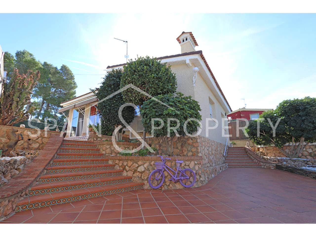 3 soveværelse Villa til salg i Montserrat med swimmingpool - € 349.000 (Ref: 9352975)